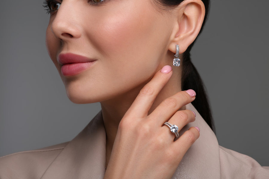 Studs, Aros, Colgantes o Huggies: Qué Pendientes Te Favorecen