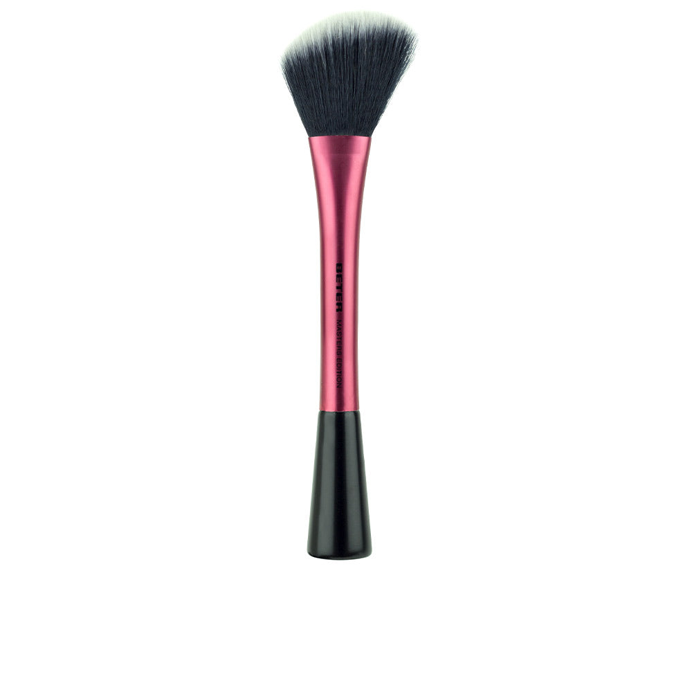Angled synthetic-blend blush brush with tapered head and slim handle, 160 g