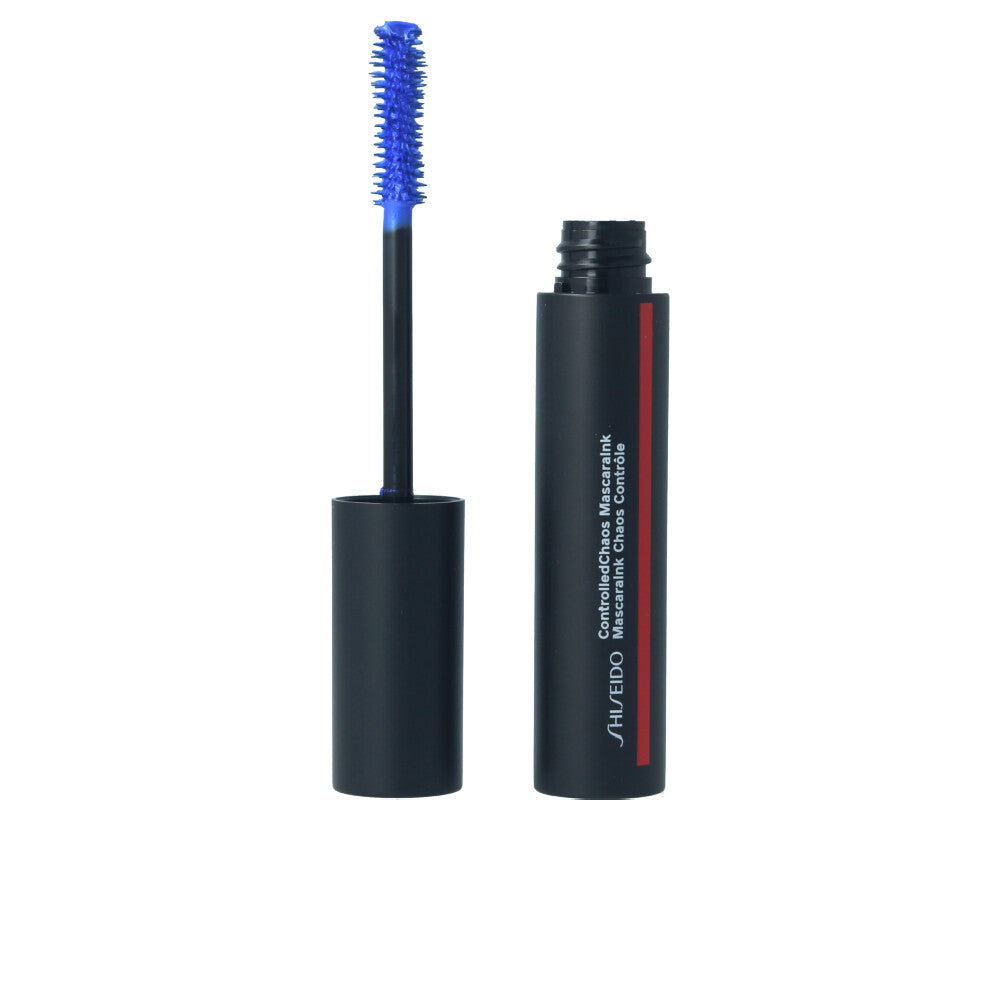 Black volumising mascara tube and concave-tip brush, 11.5 ml