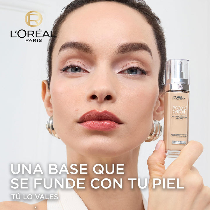 30 ml liquid hyaluronic foundation in 2N Vanilla, natural finish, pump bottle
