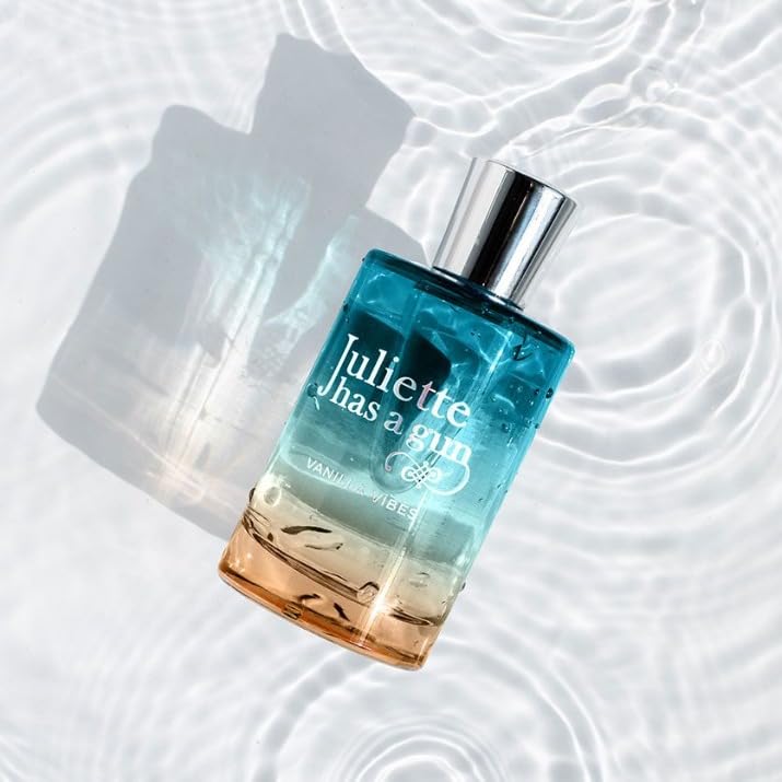 Cylindrical 100 ml perfume bottle, pale blue to sand gradient, Unisex Oriental fragrance