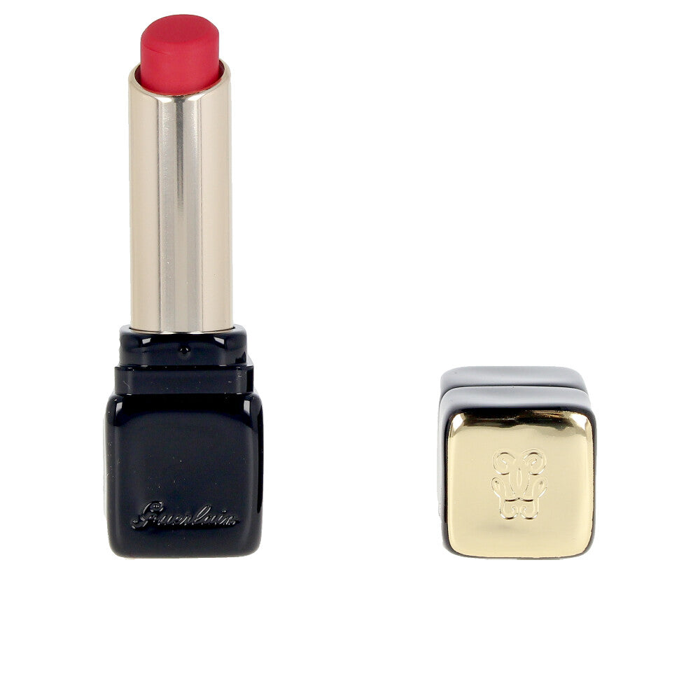 Satin-matte pink lipstick bullet, 2.8 g, slim stick packaging