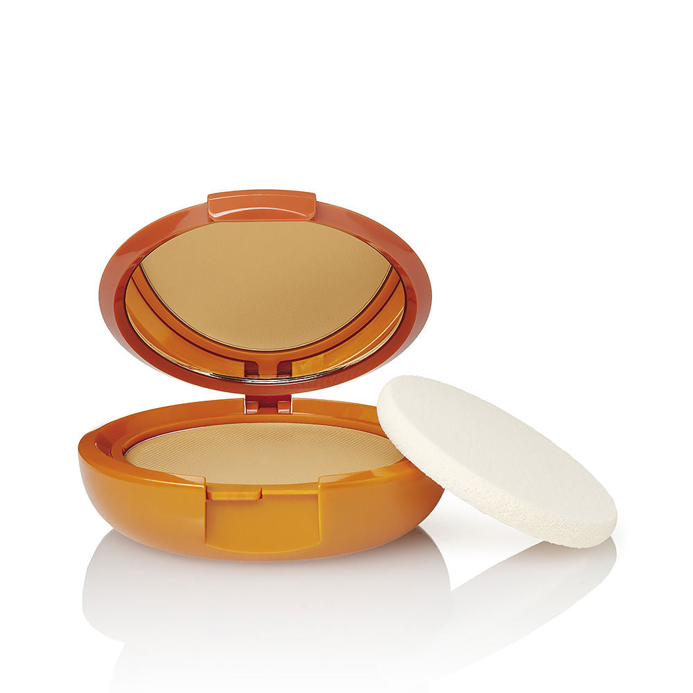 Beige SPF 50+ mineral compact powder in sustainable case for Women