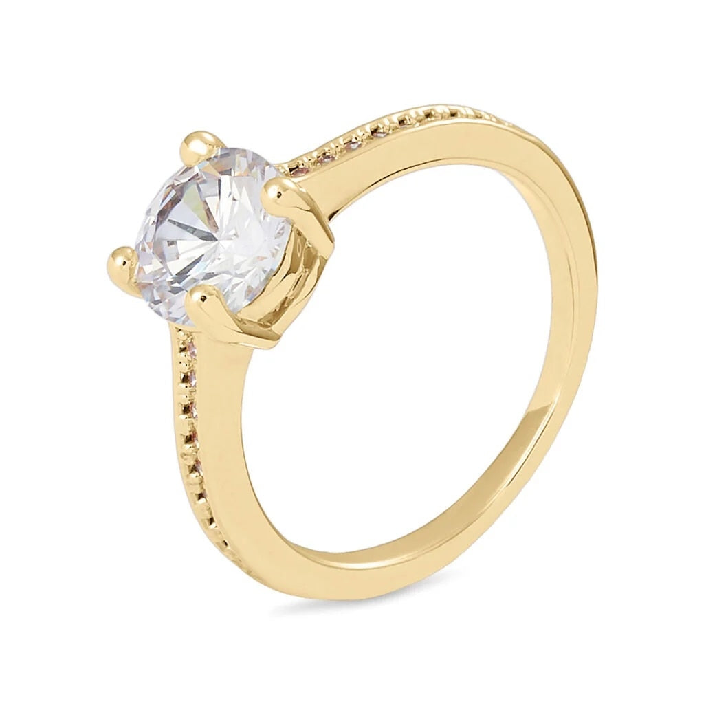 Timeless Solitaire Radiance in Yellow Gold