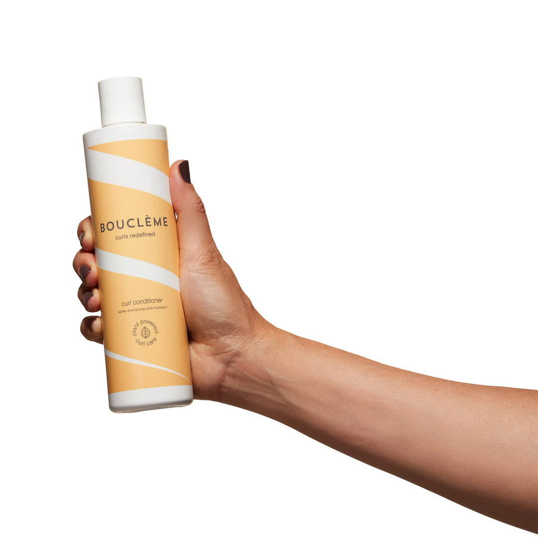 Tube of curl conditioner, 300 ml, rich creamy texture for defined curls