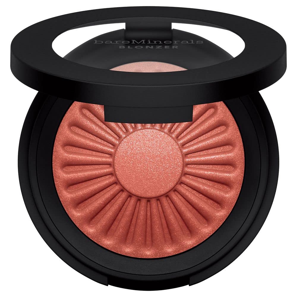 Compact powder blush-bronzer in Kiss of Rose, 3.8 g, sheer mineral finish