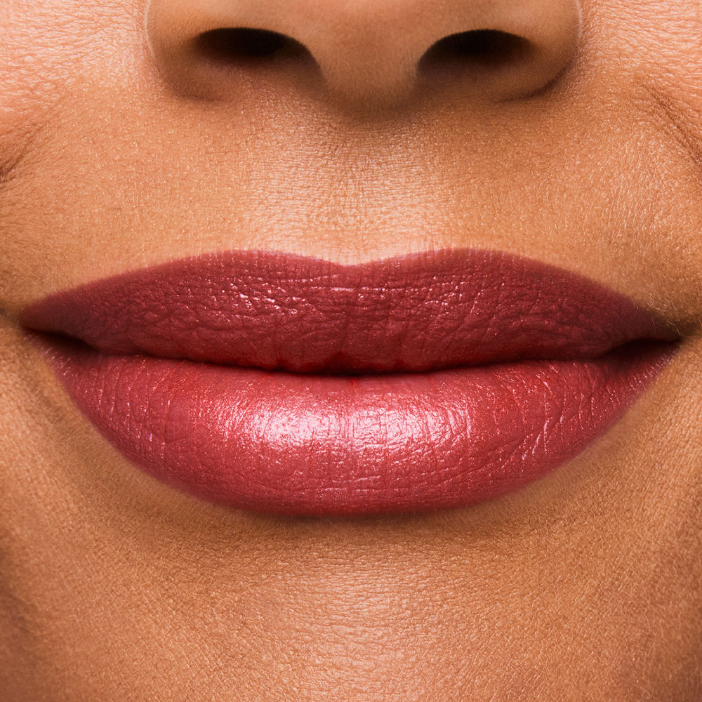 Satin Hi‑Lustre lipstick bullet in Tiger Eye, 3.5 g, luminous finish