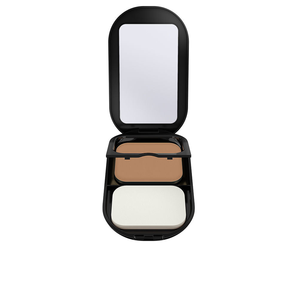 Compact foundation in shade 08 Toffee, refillable pan and mirror, 10 g