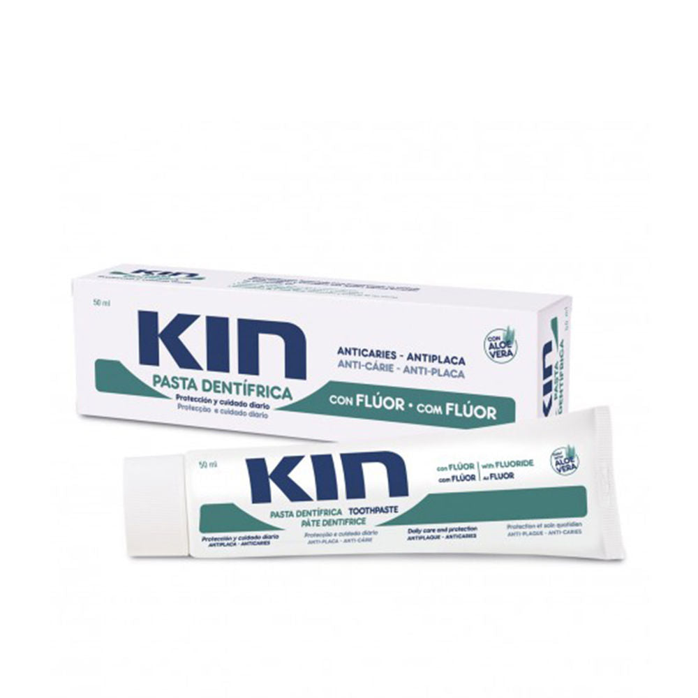 50 ml tube of fluoride toothpaste with aloe, daily protective formulation