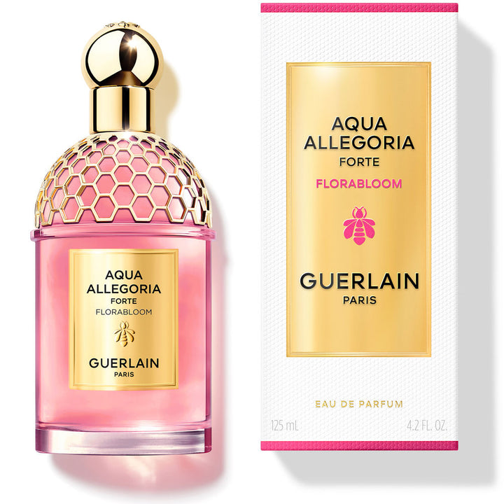 125 ml refillable glass perfume bottle; floral woody Eau de Parfum for Women