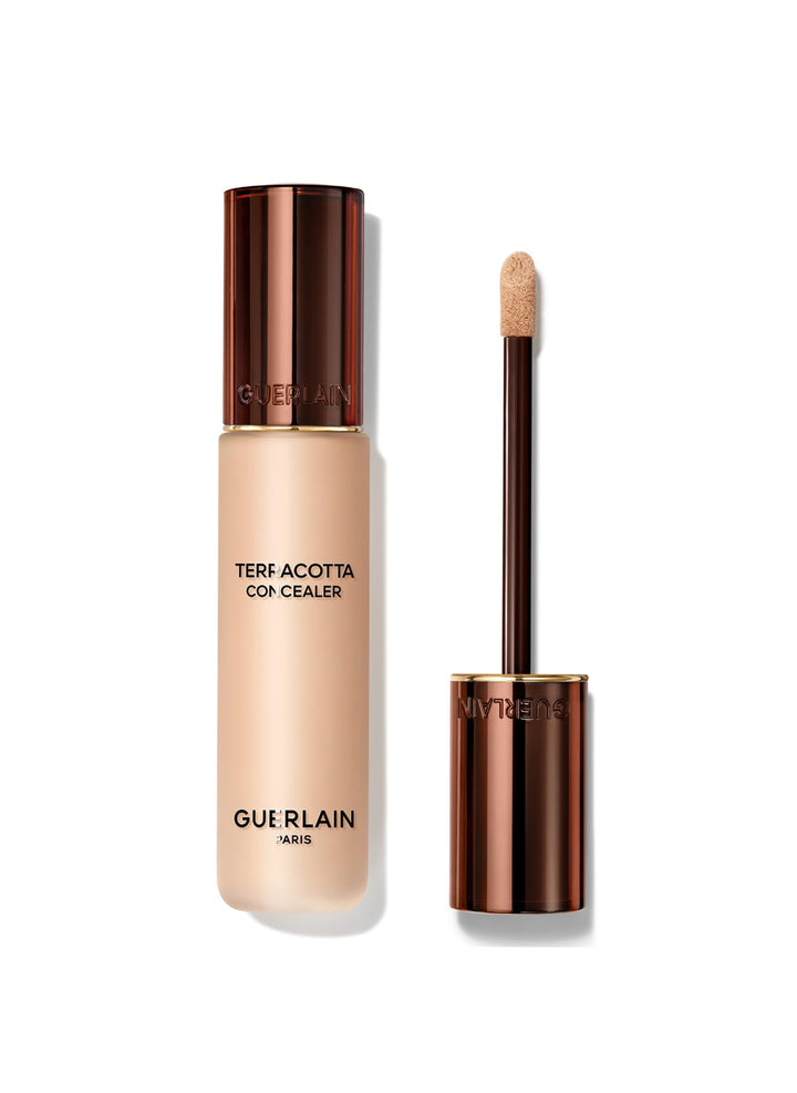 Compact tube of terracotta liquid-to-powder concealer, 11.5 ml, shade 2N