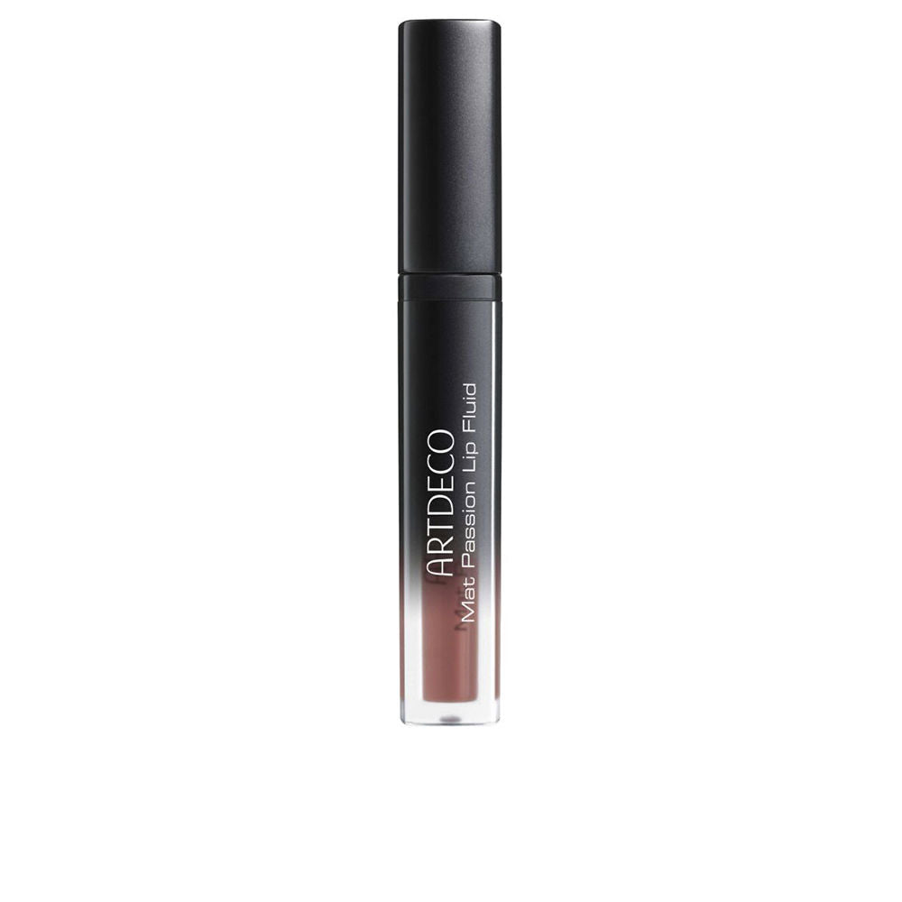 3 ml matte fluid lip colour in muted pink-beige with angled precision applicator