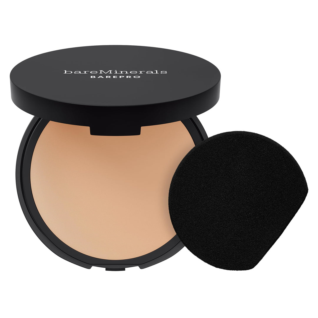 Compact powder foundation in light cool shade, matte finish, 8 g compact