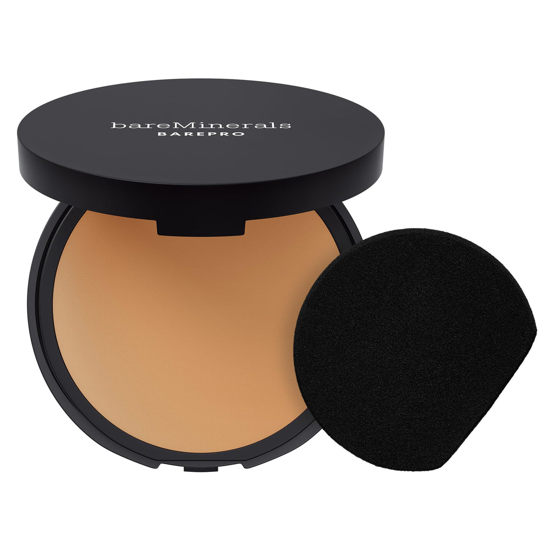 Compact matte powder foundation in warm shade, 8 g, pressed pan with mirror