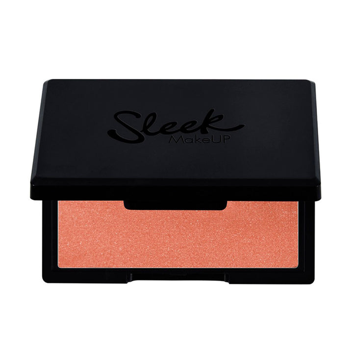 Compact powder blush, matte pink shade, 5.7 g, vegan